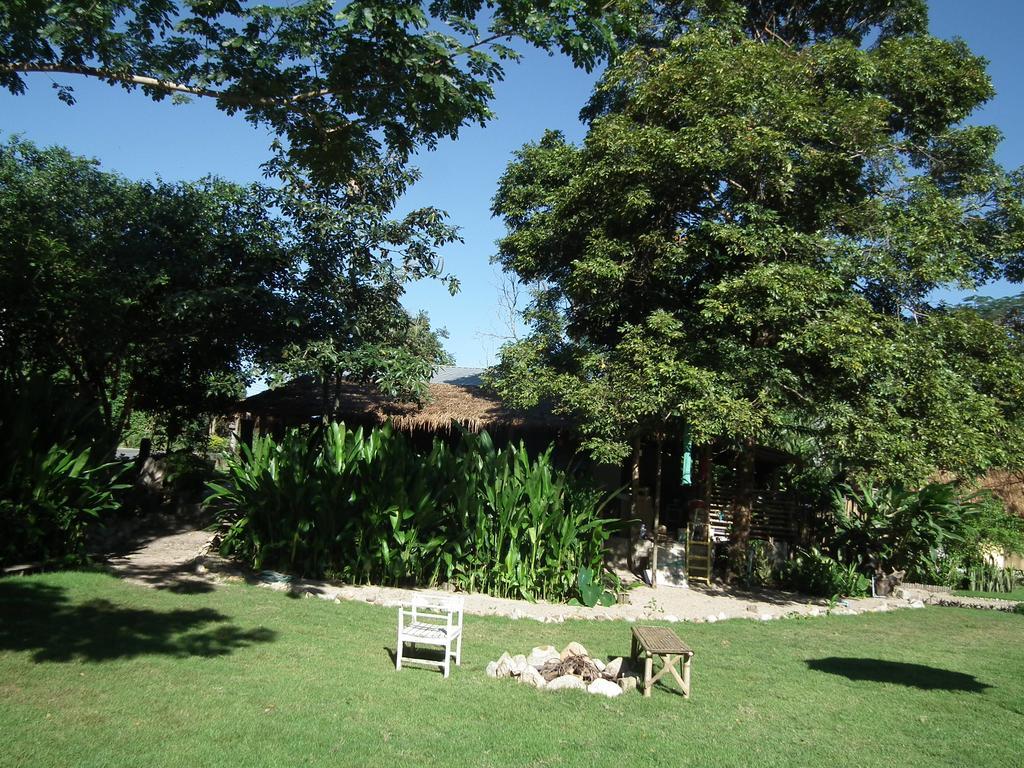 Pai Bamboo Hut Hotel Екстериор снимка