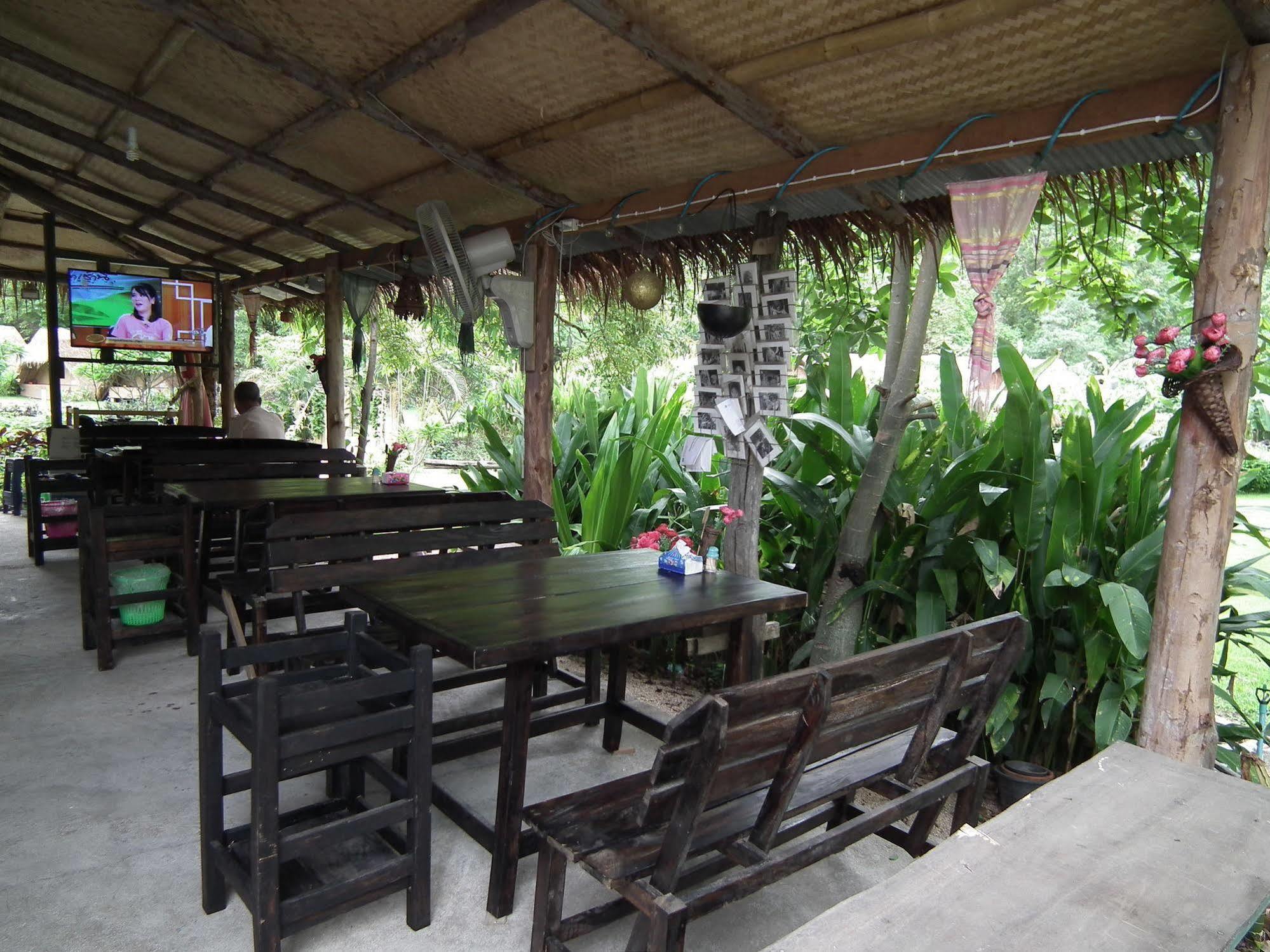 Pai Bamboo Hut Hotel Екстериор снимка
