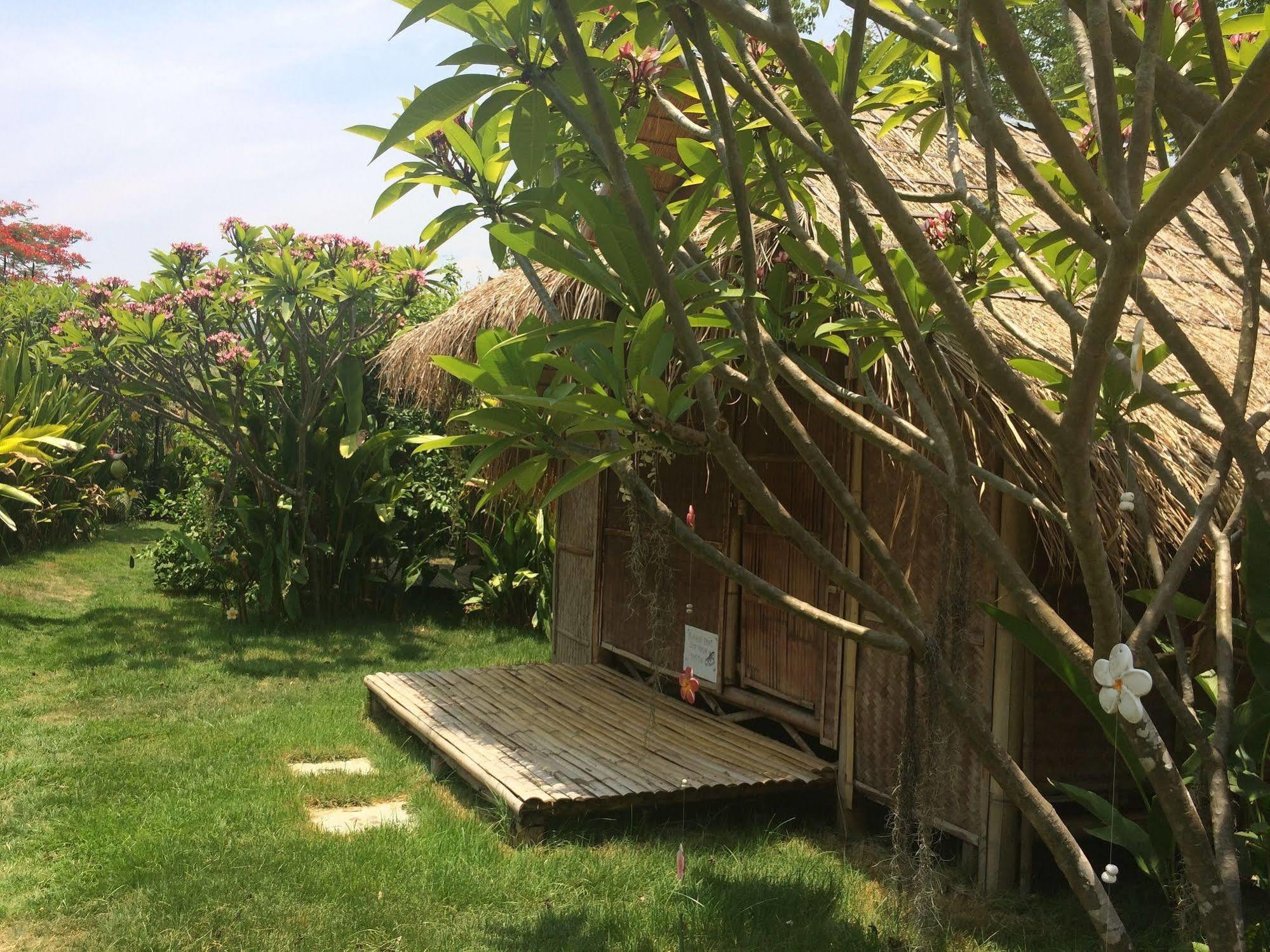 Pai Bamboo Hut Hotel Екстериор снимка